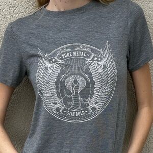 Feminine rocker tee🌚 size XS